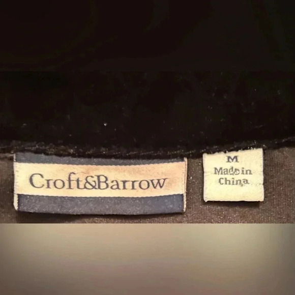 Croft And Barrow Black Velvet Plush Long Sleeved Collared Button Up Women Size M - Picture 9 of 10